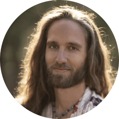 Portrait de Jean-Baptiste Lamontre, massage tantrique certifié à Orléans