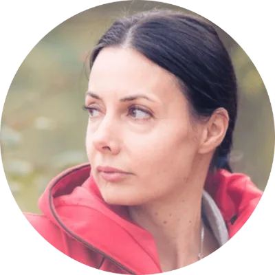Portrait de Sandrine Nouaux, massage tantrique certifié à Deauville